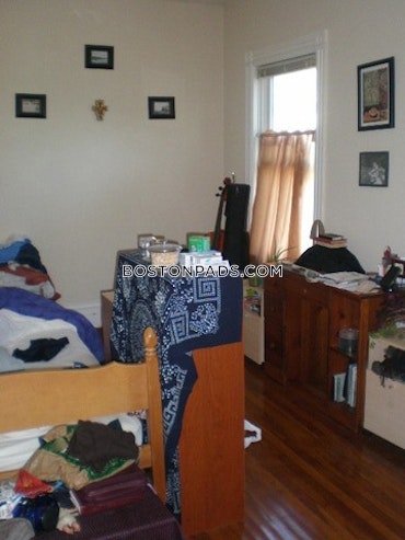 Boston - 2 Beds, 1 Baths