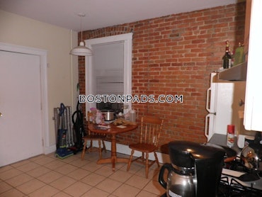 Boston - 4 Beds, 1 Baths