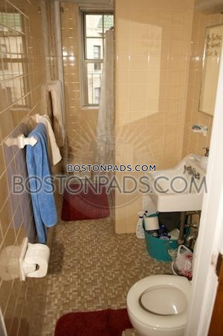 BOSTON - ALLSTON/BRIGHTON BORDER - 1 Bed, 1 Bath - Image 1