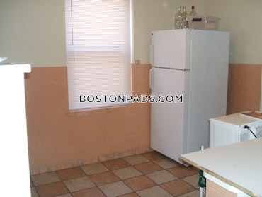 Boston - 2 Beds, 1 Baths