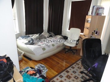 Boston - 2 Beds, 1 Baths