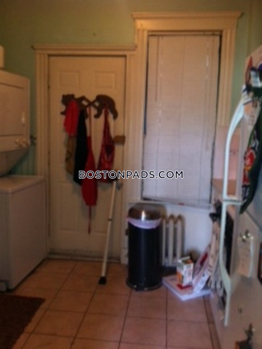 BOSTON - ALLSTON/BRIGHTON BORDER - 2 Beds, 1 Bath - Image 12