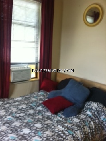 Boston - 2 Beds, 1 Baths