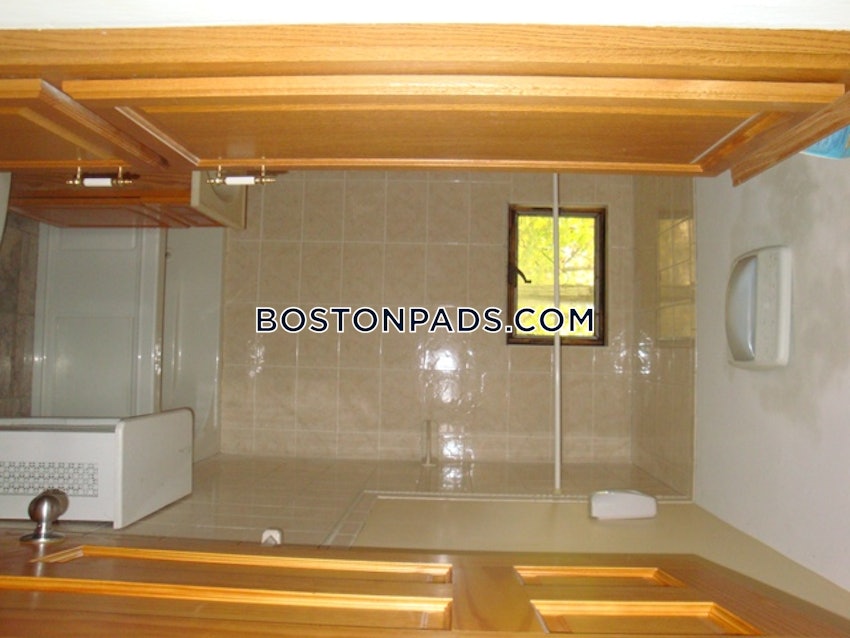 BOSTON - ALLSTON/BRIGHTON BORDER - 2 Beds, 1 Bath - Image 7