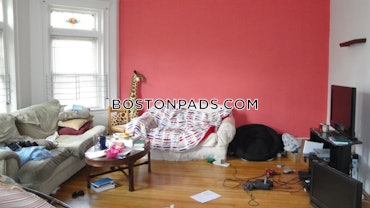 Allston/Brighton Border, Boston, MA - 3 Beds, 1 Bath - $3,250 - ID#4559091
