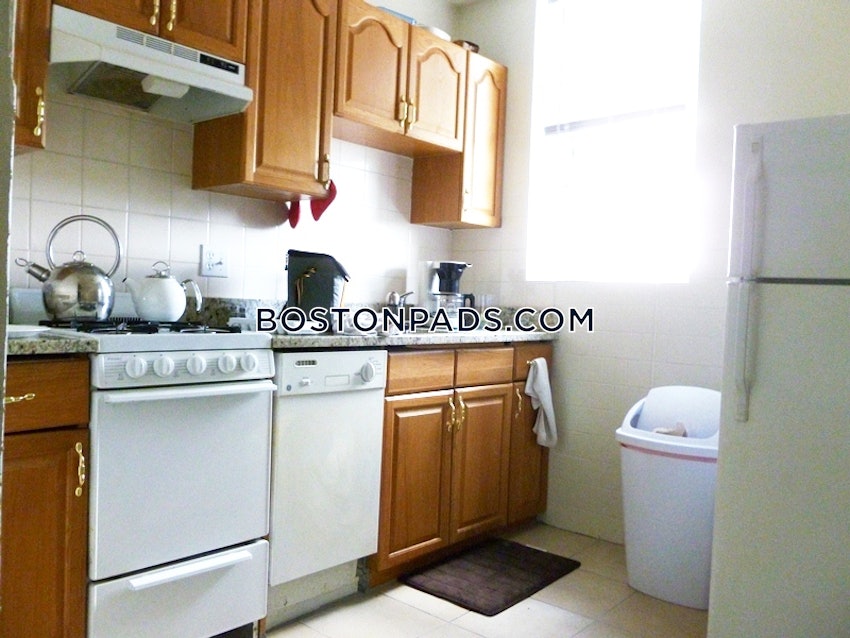 BOSTON - ALLSTON/BRIGHTON BORDER - 1 Bed, 1 Bath - Image 1