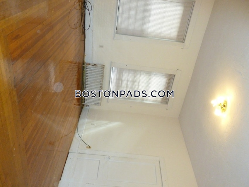 BOSTON - ALLSTON - 1 Bed, 1 Bath - Image 16