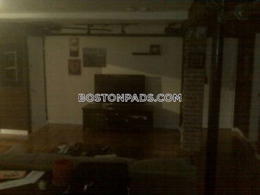 Boston - 2 Beds, 1 Baths