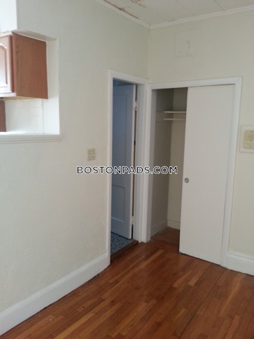 Boston - 1 Beds, 1 Baths