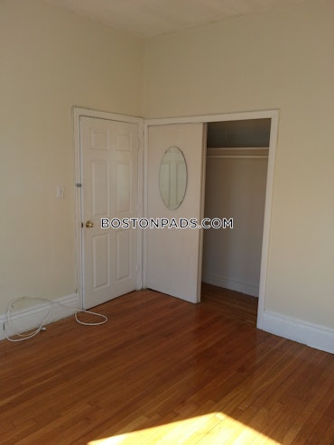 Boston - 1 Beds, 1 Baths