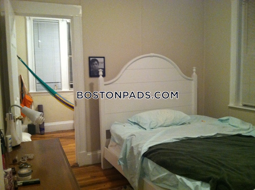 BOSTON - ALLSTON/BRIGHTON BORDER - 2 Beds, 1 Bath - Image 13
