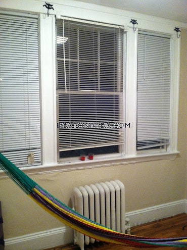 Boston - 2 Beds, 1 Baths