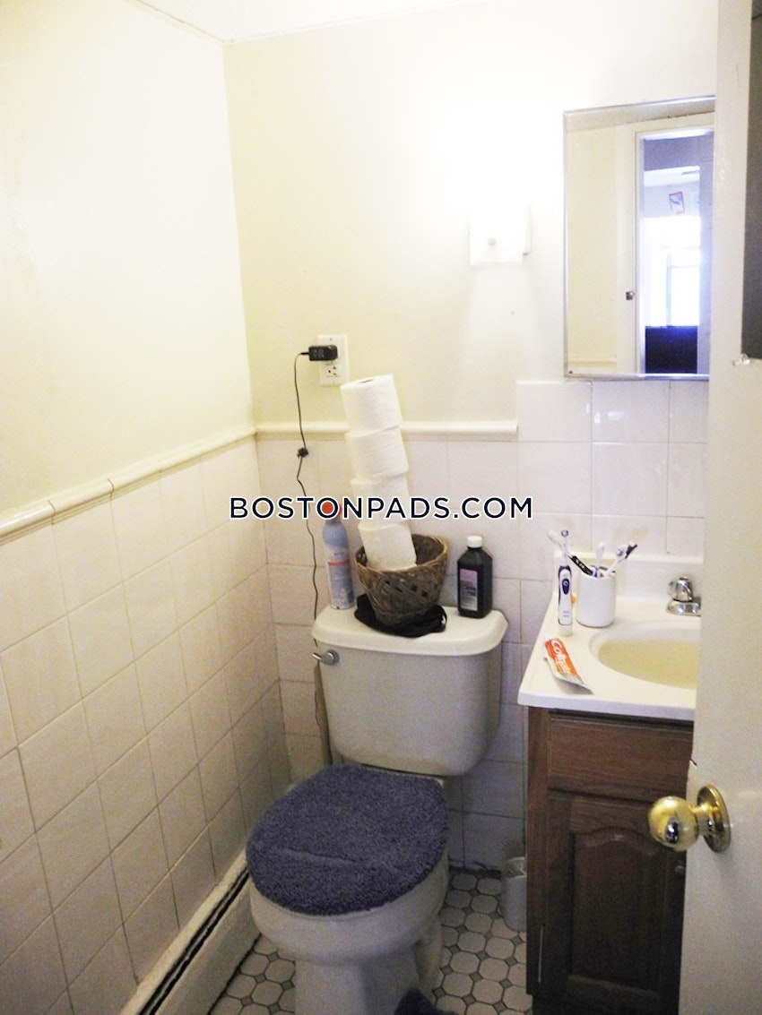 BOSTON - ALLSTON/BRIGHTON BORDER - 3 Beds, 1 Bath - Image 23