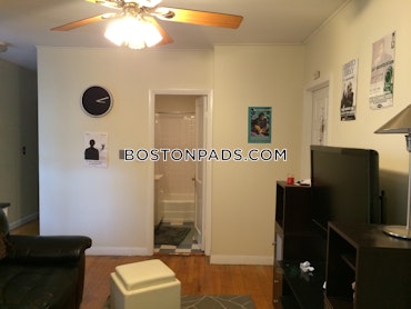 Boston - 2 Beds, 1 Baths