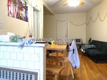 Boston - 2 Beds, 1 Baths