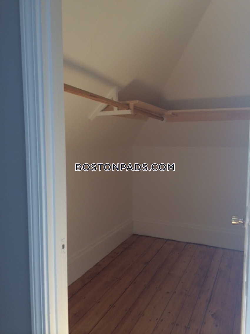 BOSTON - ALLSTON/BRIGHTON BORDER - 5 Beds, 2 Baths - Image 29