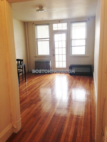 Boston - 1 Beds, 1 Baths