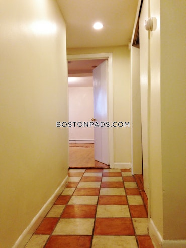 Boston - 1 Beds, 1 Baths