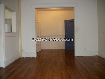 Boston - 0 Beds, 1 Baths