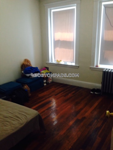 Boston - 2 Beds, 1 Baths