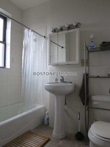 Boston - 0 Beds, 1 Baths