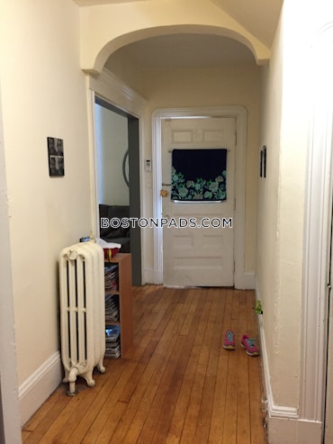 Boston - 3 Beds, 1 Baths