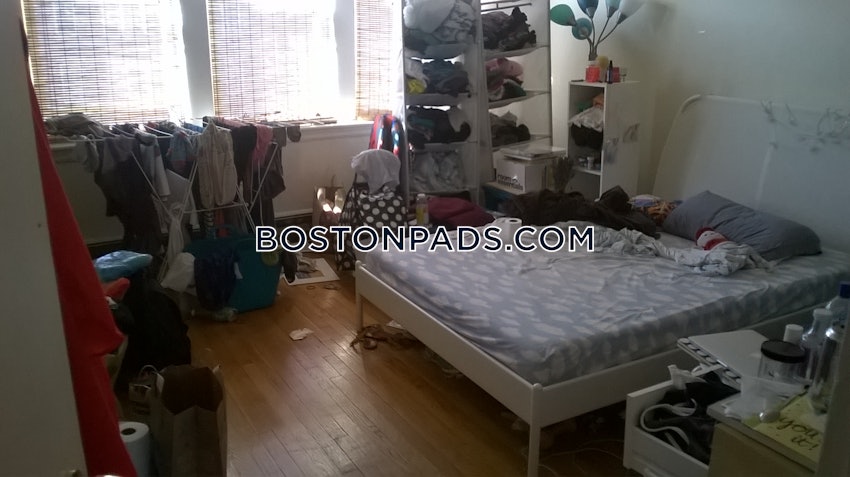 BOSTON - BRIGHTON- WASHINGTON ST./ ALLSTON ST. - 4 Beds, 1.5 Baths - Image 9