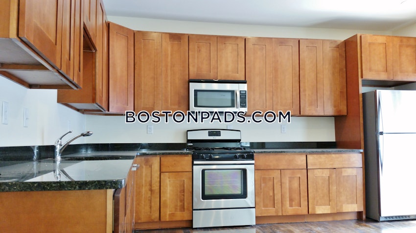 BOSTON - ALLSTON/BRIGHTON BORDER - 4 Beds, 2 Baths - Image 4