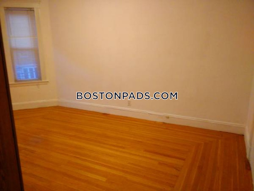 BOSTON - ALLSTON/BRIGHTON BORDER - 3 Beds, 1 Bath - Image 8