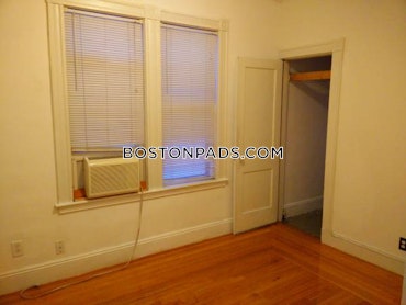 Boston - 3 Beds, 1 Baths