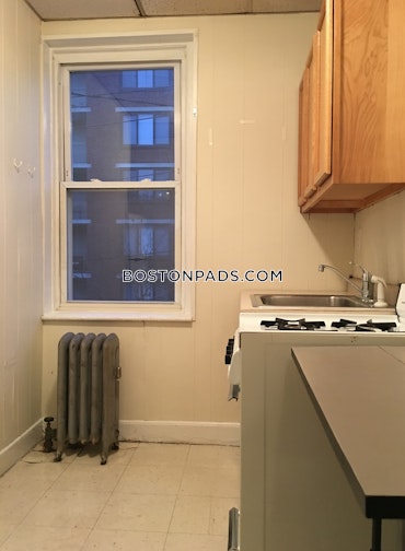 Boston - 0 Beds, 1 Baths