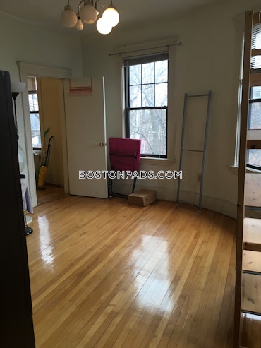 Boston - 2 Beds, 1 Baths