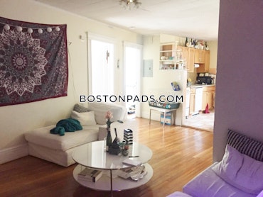 Boston - 2 Beds, 1 Baths