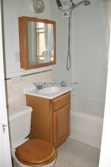 Boston - 2 Beds, 1 Baths