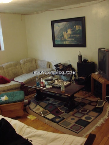 Boston - 2 Beds, 1 Baths