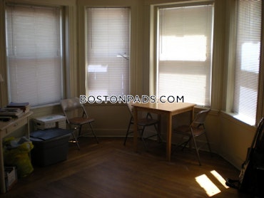 Boston - 2 Beds, 1 Baths