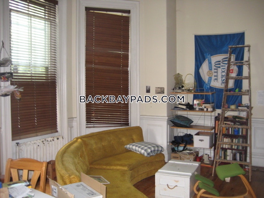 BOSTON - BACK BAY - 1 Bed, 1 Bath - Image 1