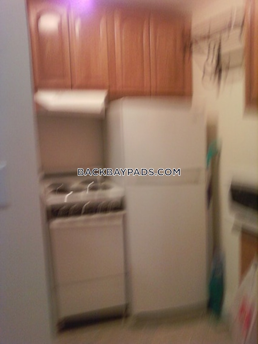 BOSTON - BACK BAY - 1 Bed, 1 Bath - Image 18