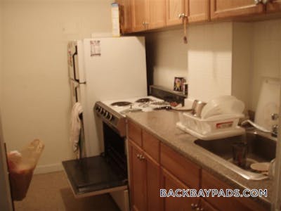 Back Bay 1 Bed Back Bay Boston - $3,100