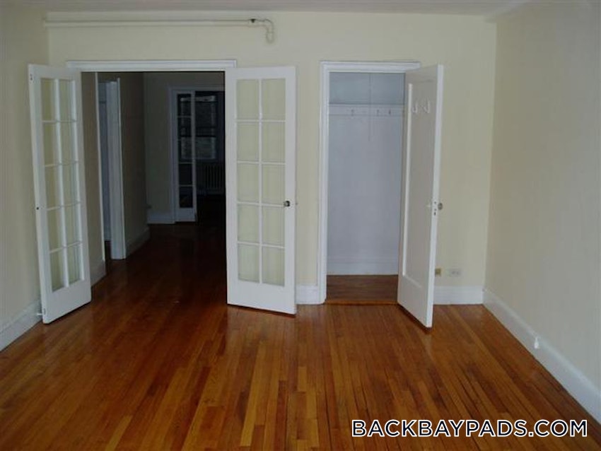 BOSTON - BACK BAY - 1 Bed, 2 Baths - Image 1