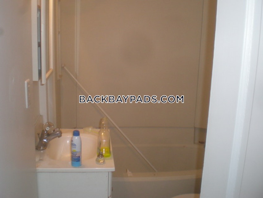 BOSTON - BACK BAY - 1 Bed, 1 Bath - Image 11