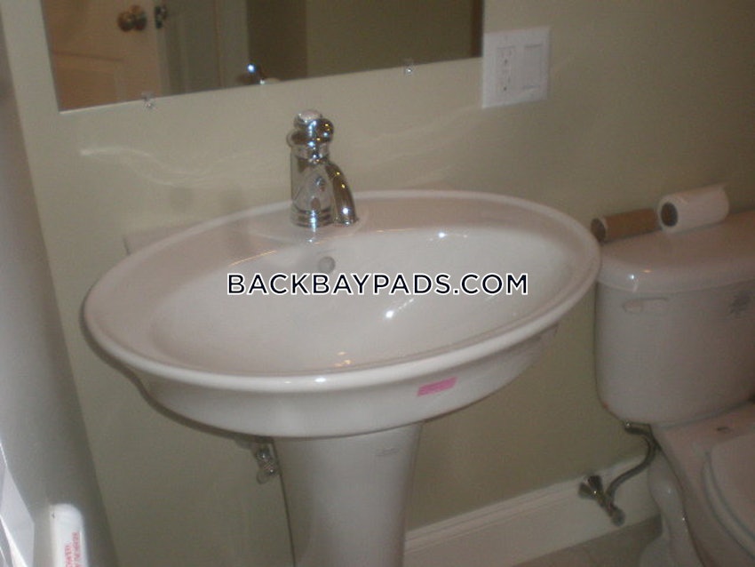 BOSTON - BACK BAY - 1 Bed, 1 Bath - Image 13