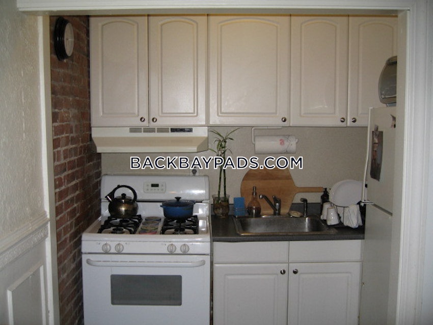 BOSTON - BACK BAY - 1 Bed, 1 Bath - Image 3