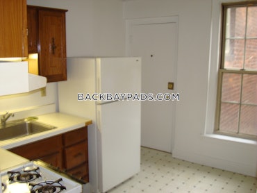 Back Bay, Boston, MA - 2 Beds, 1 Bath - $4,400 - ID#4702854