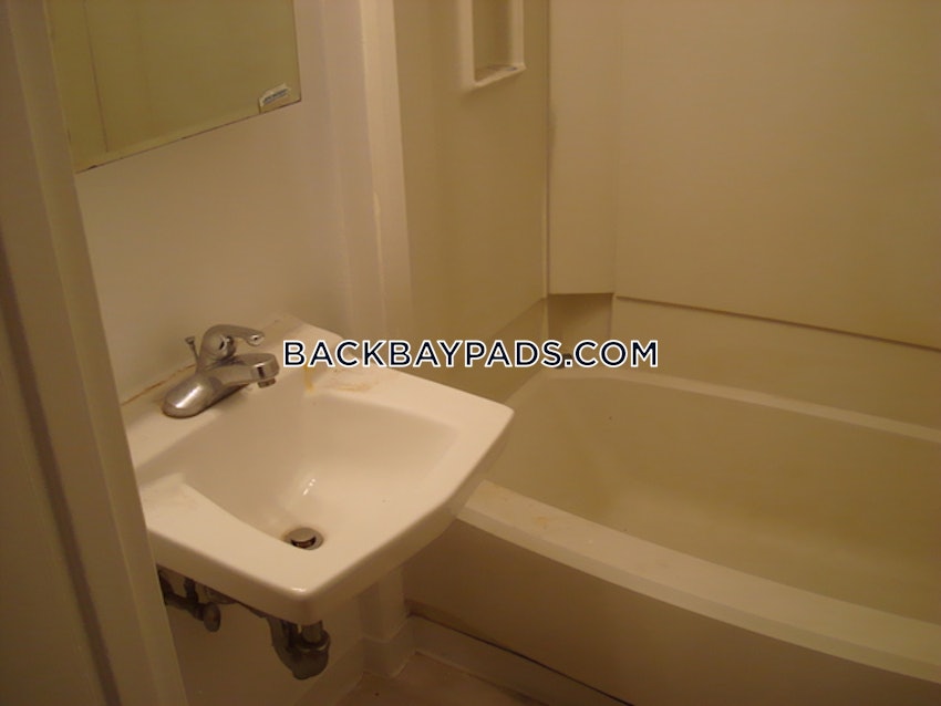 BOSTON - BACK BAY - 2 Beds, 1 Bath - Image 22