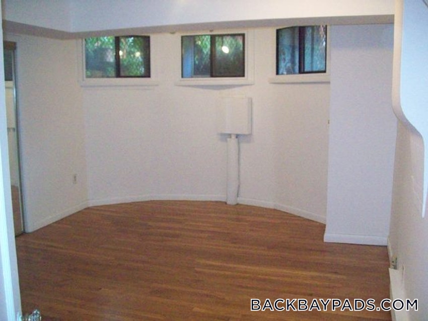 BOSTON - BACK BAY - 1 Bed, 1 Bath - Image 9