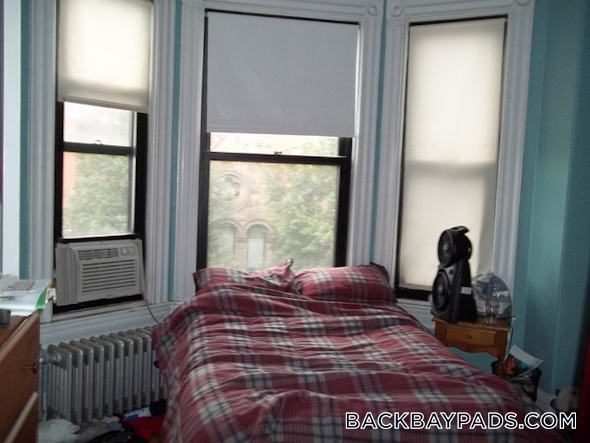 BOSTON - BACK BAY - 2 Beds, 1 Bath - Image 3