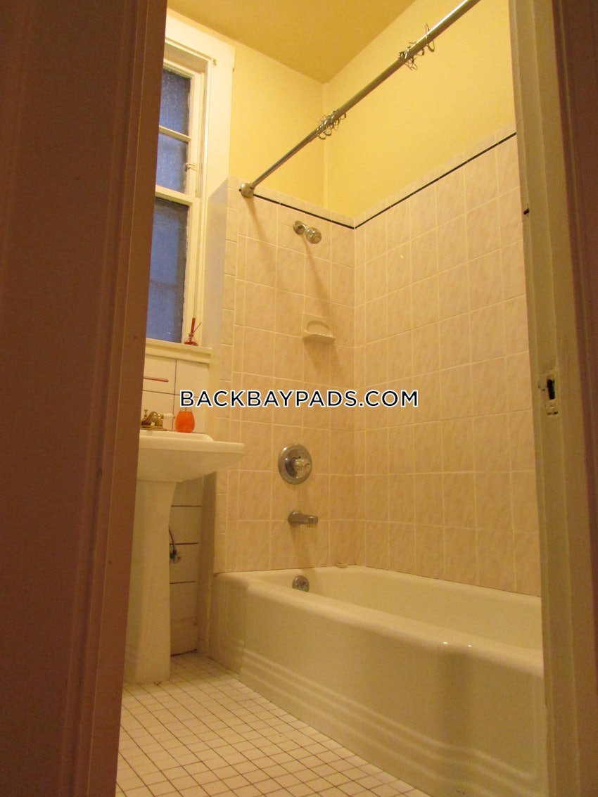 BOSTON - BACK BAY - 2 Beds, 1 Bath - Image 27