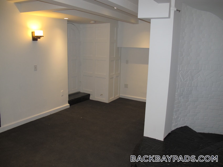 BOSTON - BACK BAY - 1 Bed, 2 Baths - Image 6