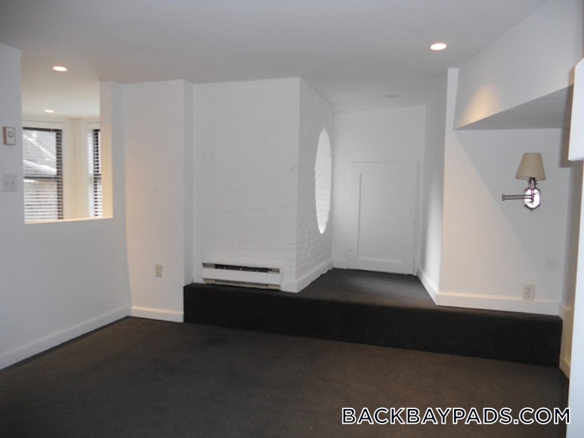 BOSTON - BACK BAY - 1 Bed, 2 Baths - Image 13